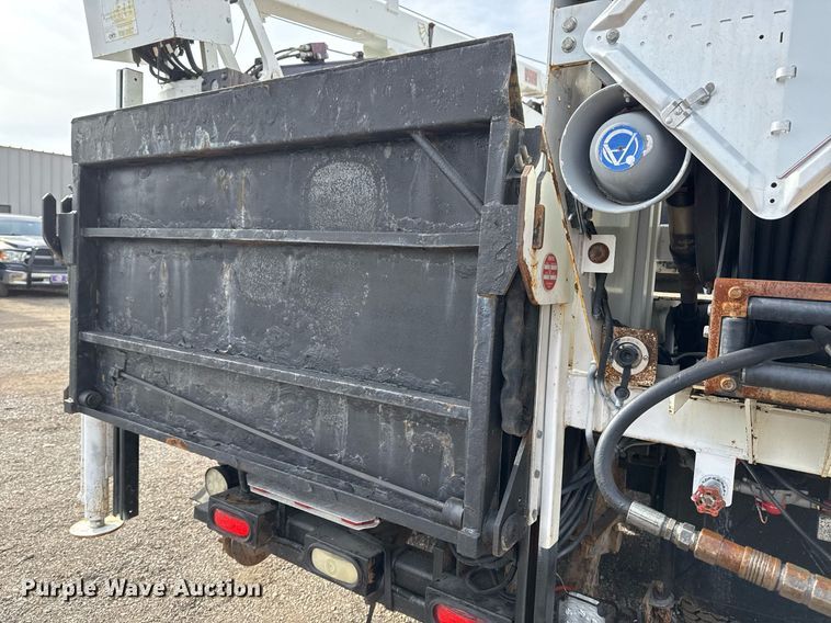 image for item EG2443 2010 Freightliner Business Class M2 Ext. Cab utility / service truck