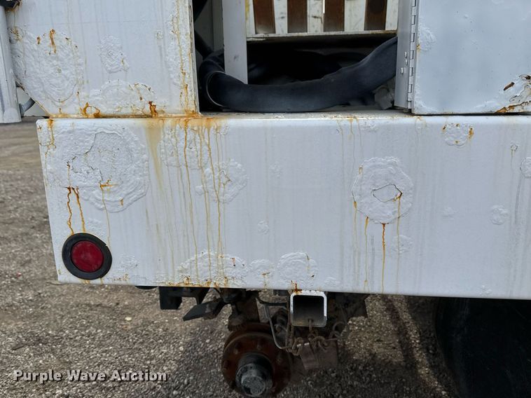 image for item EG2443 2010 Freightliner Business Class M2 Ext. Cab utility / service truck