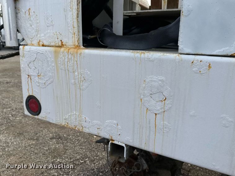 image for item EG2443 2010 Freightliner Business Class M2 Ext. Cab utility / service truck