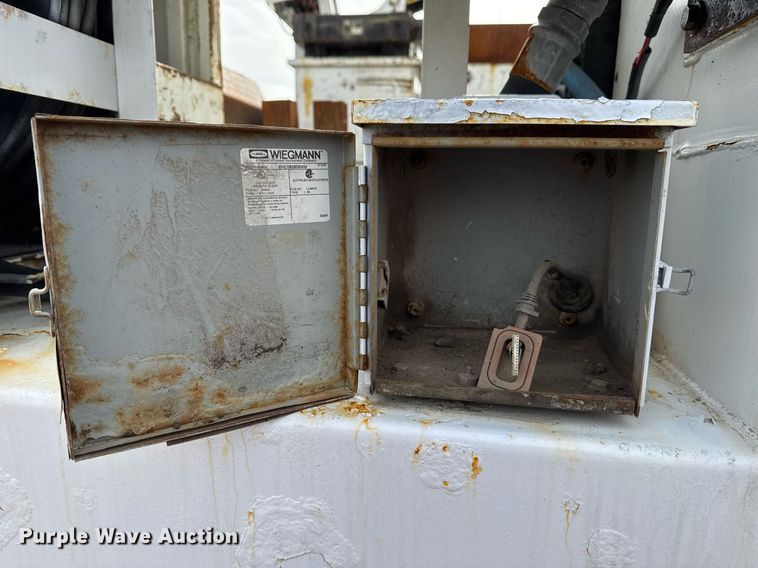 image for item EG2443 2010 Freightliner Business Class M2 Ext. Cab utility / service truck