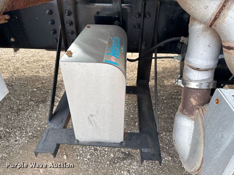 image for item EG2443 2010 Freightliner Business Class M2 Ext. Cab utility / service truck