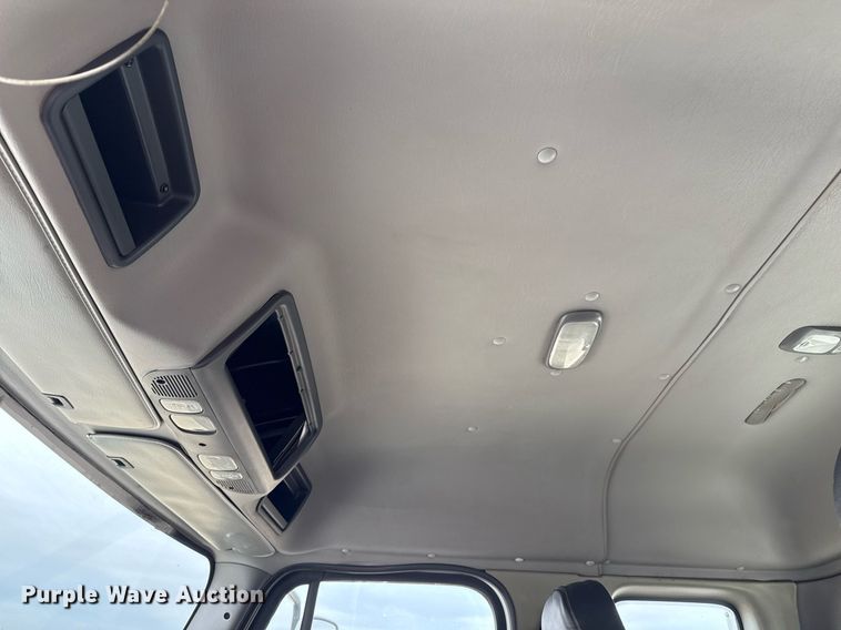 image for item EG2443 2010 Freightliner Business Class M2 Ext. Cab utility / service truck