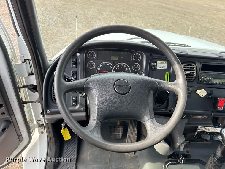 image for item EG2443 2010 Freightliner Business Class M2 Ext. Cab utility / service truck