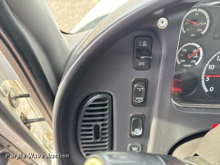 image for item EG2443 2010 Freightliner Business Class M2 Ext. Cab utility / service truck