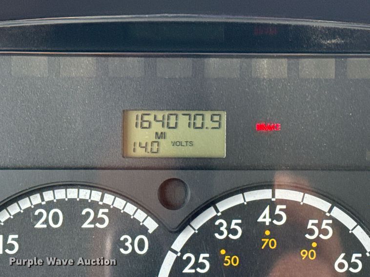 image for item EG2443 2010 Freightliner Business Class M2 Ext. Cab utility / service truck