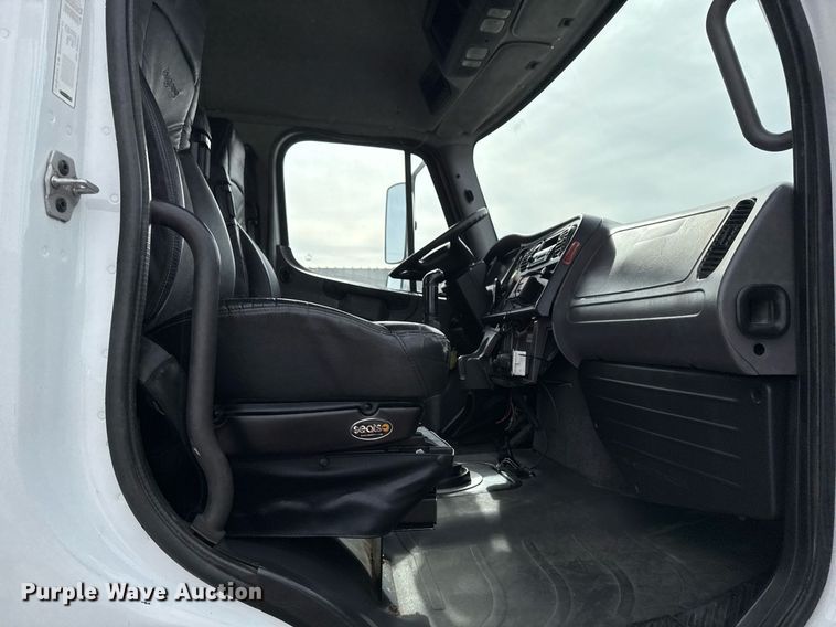 image for item EG2443 2010 Freightliner Business Class M2 Ext. Cab utility / service truck