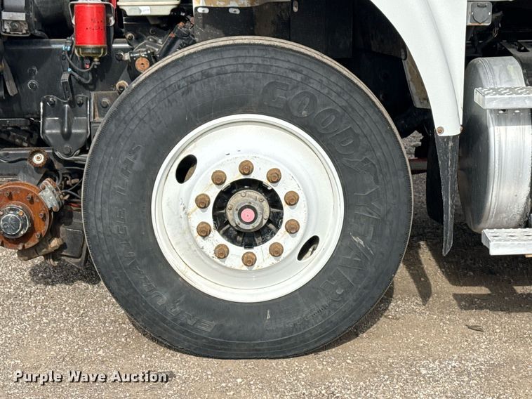 image for item EG2443 2010 Freightliner Business Class M2 Ext. Cab utility / service truck