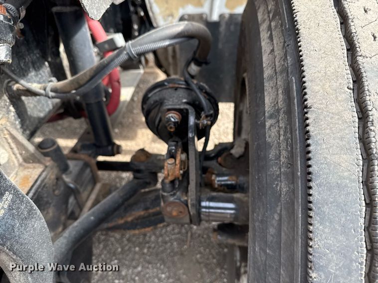 image for item EG2443 2010 Freightliner Business Class M2 Ext. Cab utility / service truck