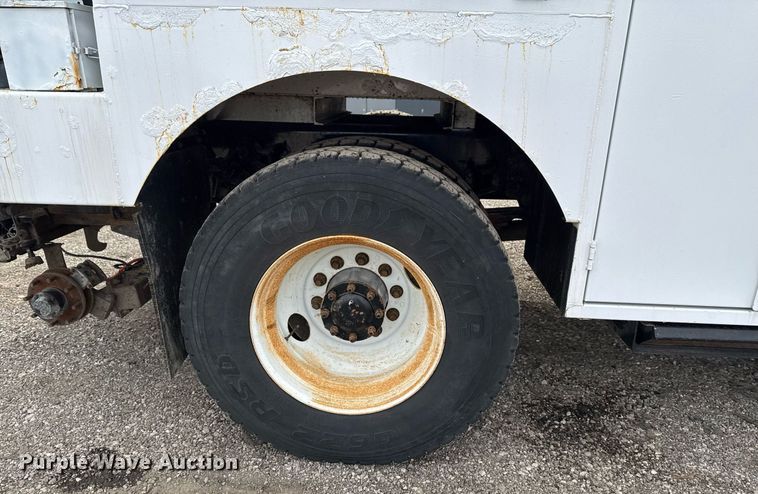 image for item EG2443 2010 Freightliner Business Class M2 Ext. Cab utility / service truck