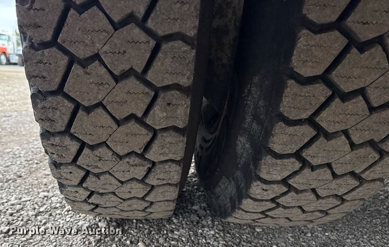 image for item EG2443 2010 Freightliner Business Class M2 Ext. Cab utility / service truck