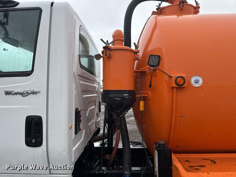 image for item EG2514 2012 International 7600 vacuum truck