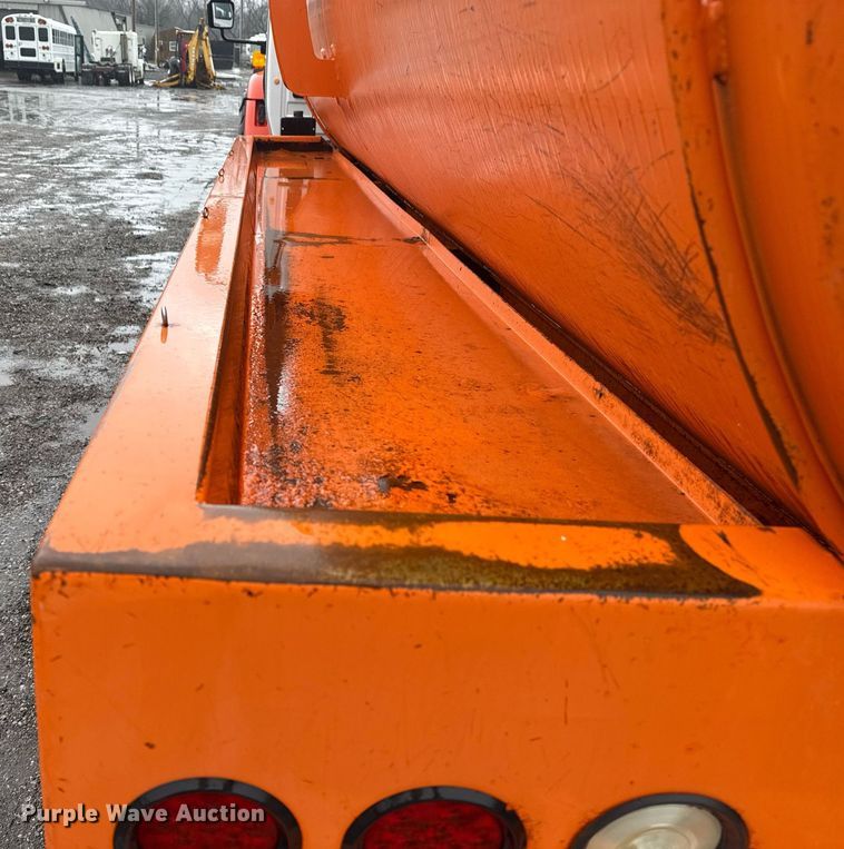 image for item EG2514 2012 International 7600 vacuum truck