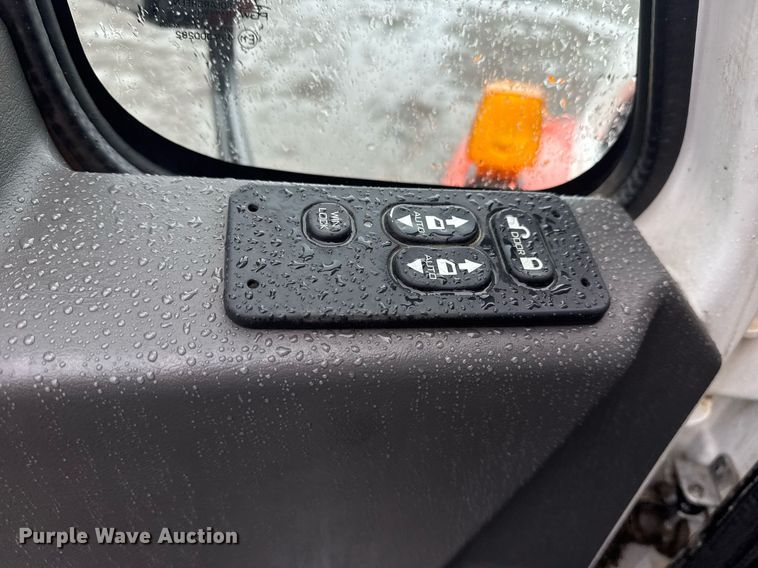 image for item EG2514 2012 International 7600 vacuum truck