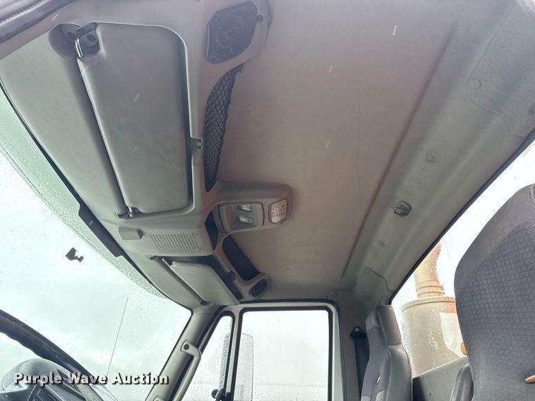 image for item EG2514 2012 International 7600 vacuum truck