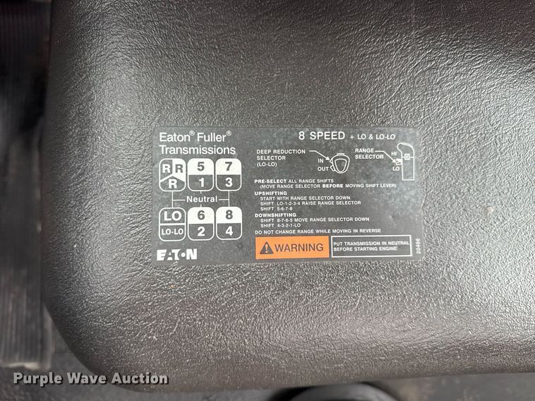 image for item EG2514 2012 International 7600 vacuum truck