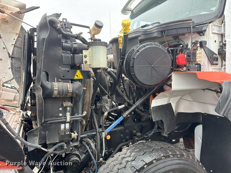 image for item EG2514 2012 International 7600 vacuum truck