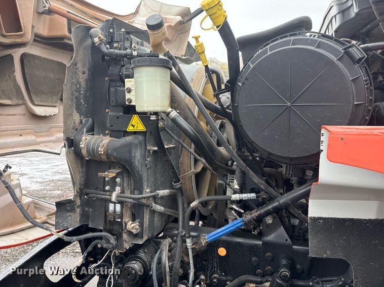 image for item EG2514 2012 International 7600 vacuum truck