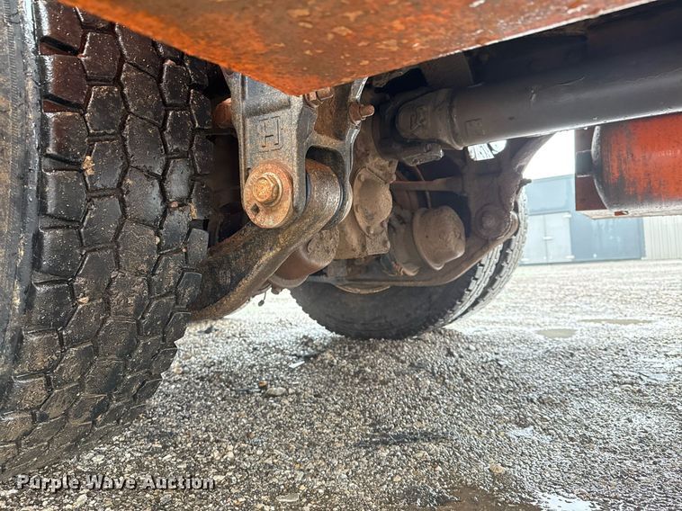 image for item EG2514 2012 International 7600 vacuum truck