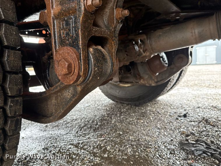 image for item EG2514 2012 International 7600 vacuum truck