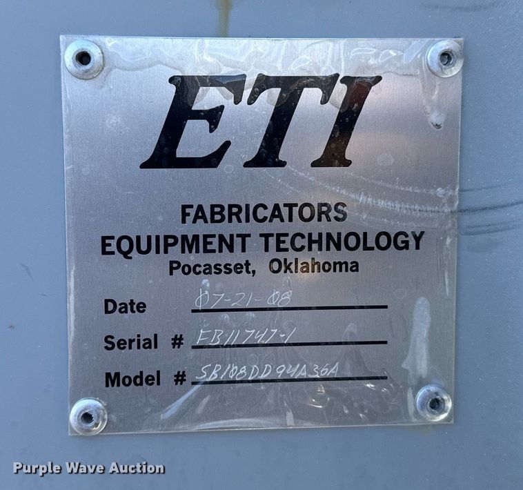 image for item EG2551 2008 Dodge Ram 5500HD bucket truck