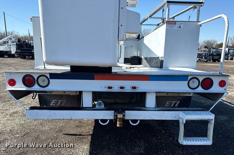 image for item EG2551 2008 Dodge Ram 5500HD bucket truck