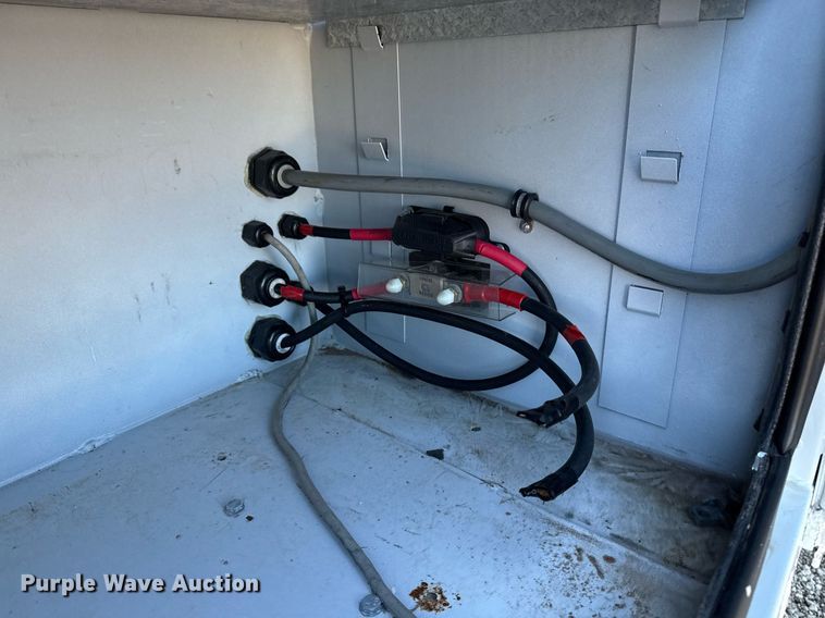 image for item EG2551 2008 Dodge Ram 5500HD bucket truck