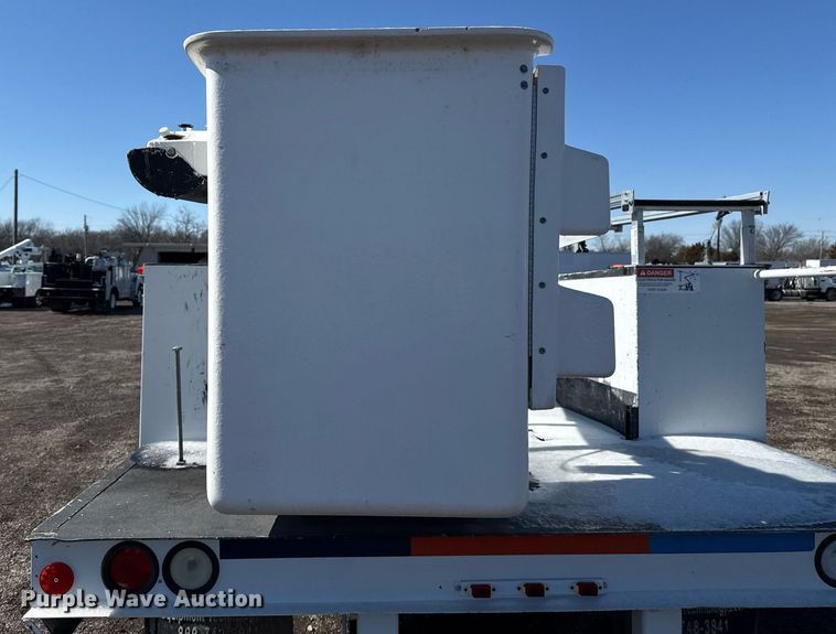 image for item EG2551 2008 Dodge Ram 5500HD bucket truck