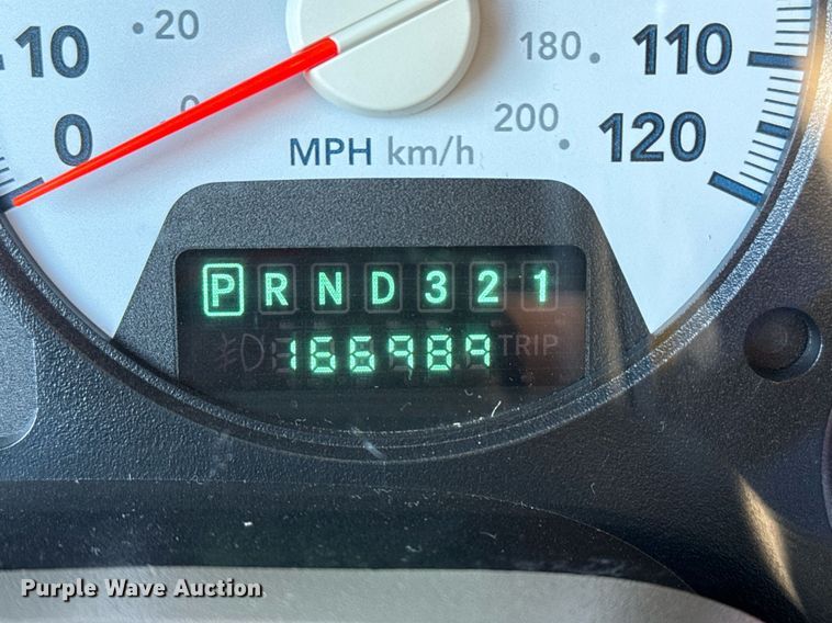 image for item EG2551 2008 Dodge Ram 5500HD bucket truck