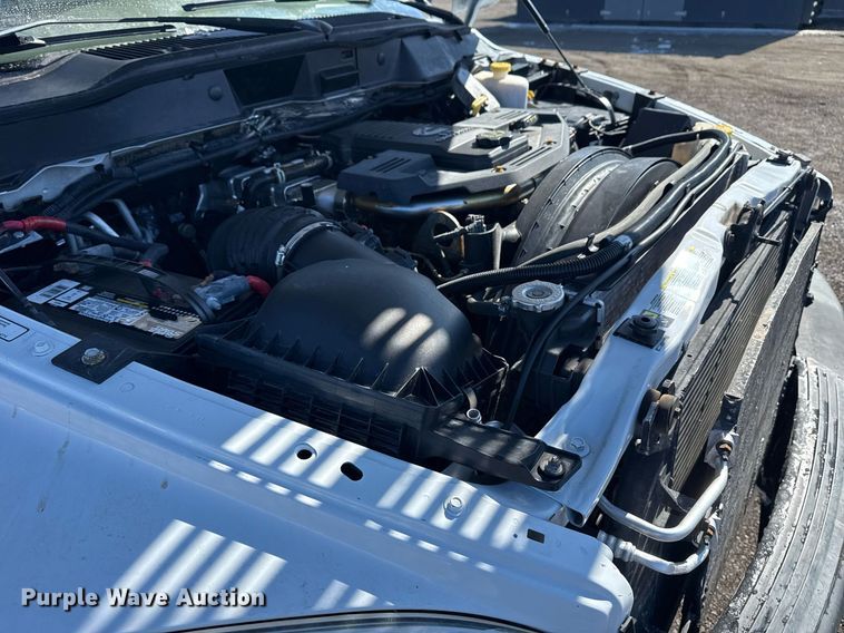 image for item EG2551 2008 Dodge Ram 5500HD bucket truck