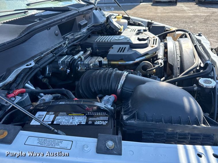 image for item EG2551 2008 Dodge Ram 5500HD bucket truck