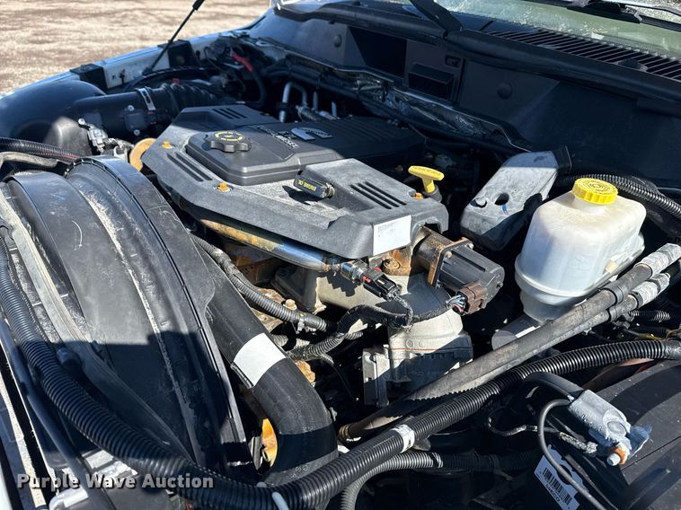 image for item EG2551 2008 Dodge Ram 5500HD bucket truck