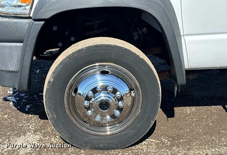 image for item EG2551 2008 Dodge Ram 5500HD bucket truck