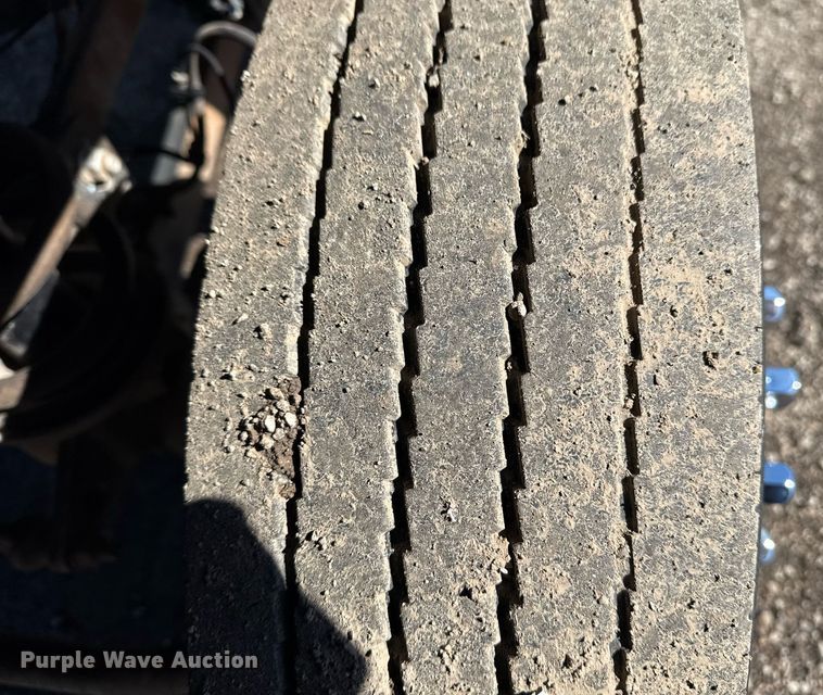 image for item EG2551 2008 Dodge Ram 5500HD bucket truck