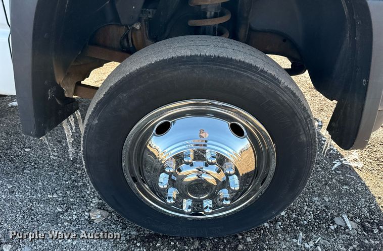 image for item EG2551 2008 Dodge Ram 5500HD bucket truck