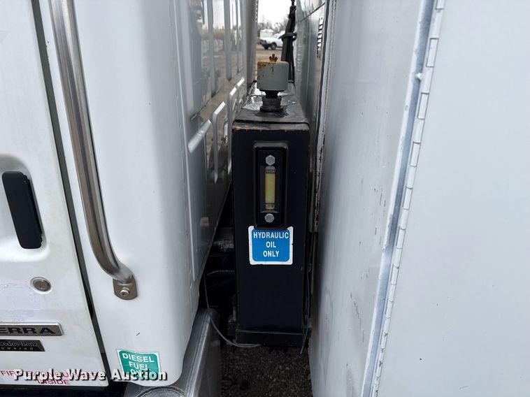 image for item EG2559 2007 Sterling Acterra utility / service truck