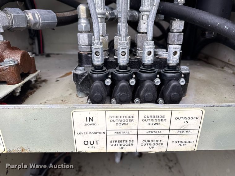 image for item EG2559 2007 Sterling Acterra utility / service truck