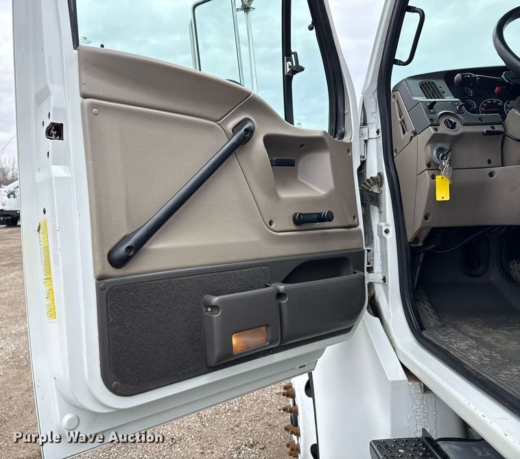 image for item EG2559 2007 Sterling Acterra utility / service truck