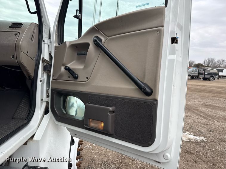 image for item EG2559 2007 Sterling Acterra utility / service truck