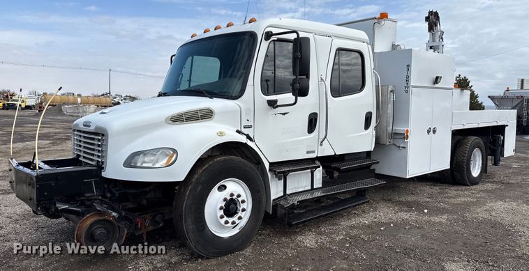 image for item EG2561 2006 Freightliner Business Class M2 Crew Cab utility / service truck