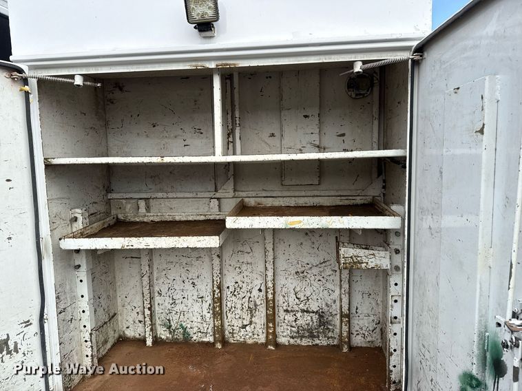 image for item EG2561 2006 Freightliner Business Class M2 Crew Cab utility / service truck