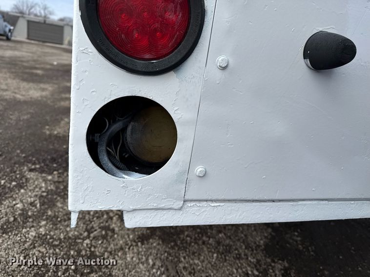 image for item EG2561 2006 Freightliner Business Class M2 Crew Cab utility / service truck