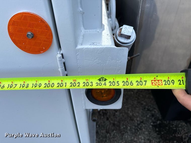 image for item EG2561 2006 Freightliner Business Class M2 Crew Cab utility / service truck