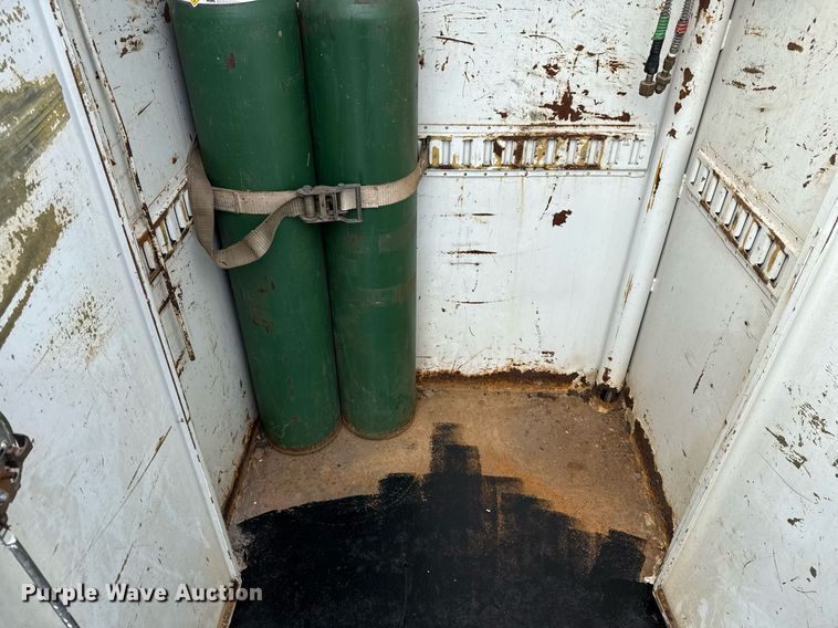 image for item EG2561 2006 Freightliner Business Class M2 Crew Cab utility / service truck