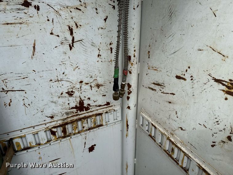 image for item EG2561 2006 Freightliner Business Class M2 Crew Cab utility / service truck