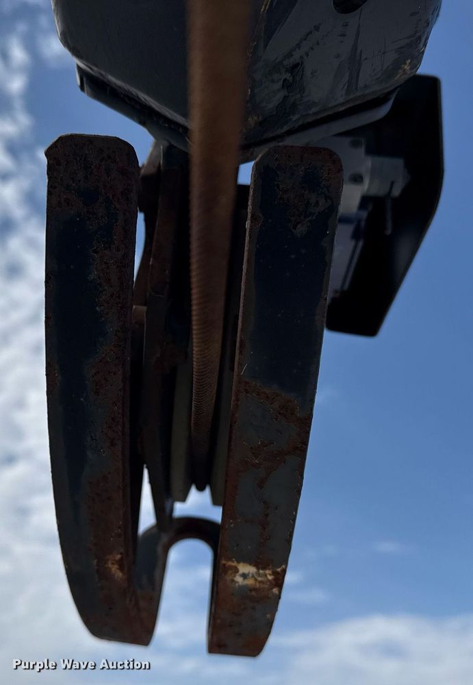 image for item EG2561 2006 Freightliner Business Class M2 Crew Cab utility / service truck