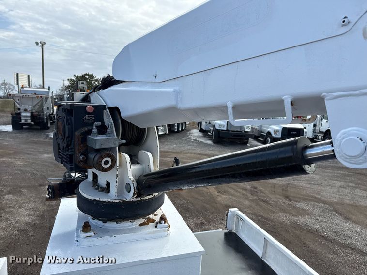 image for item EG2561 2006 Freightliner Business Class M2 Crew Cab utility / service truck