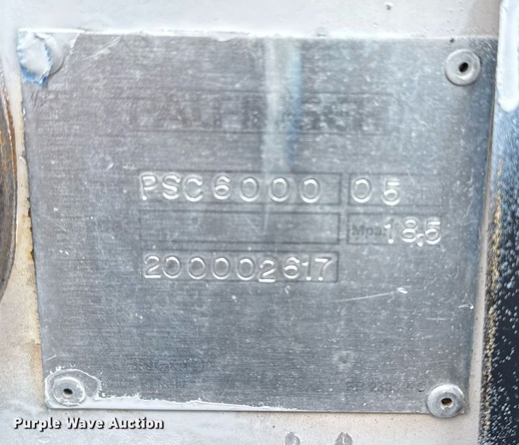 image for item EG2561 2006 Freightliner Business Class M2 Crew Cab utility / service truck