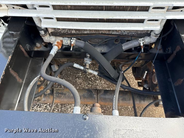 image for item EG2561 2006 Freightliner Business Class M2 Crew Cab utility / service truck