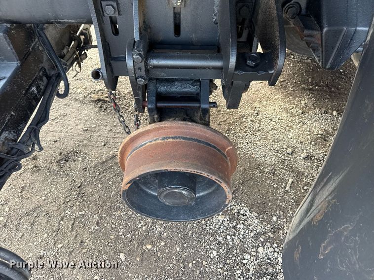 image for item EG2561 2006 Freightliner Business Class M2 Crew Cab utility / service truck