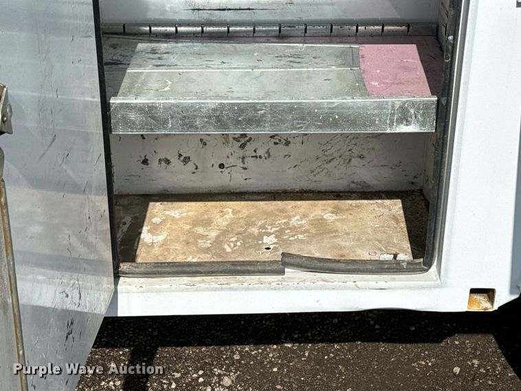 image for item EG2563 2011 Ford F650 Super Duty SuperCab utility / service truck